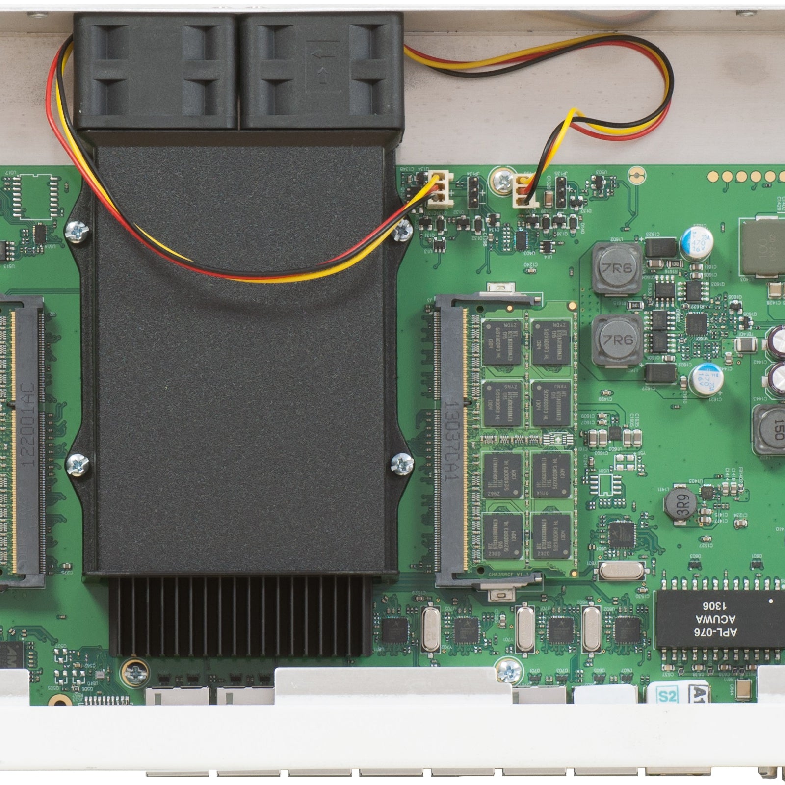 MikroTik Cloud Core Router CCR1036-8G-2S+EM, 36-Core CPU, 16GB RAM, 8xGbit LAN, 2 SFP+ Cages, RouterOS Lvl 6
